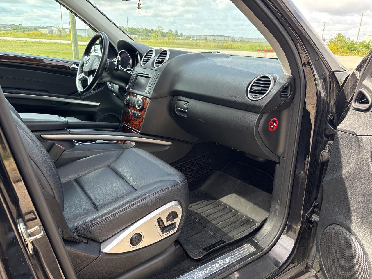 2010 Mercedes-Benz M-Class 4MATIC 4dr ML 350 Photo