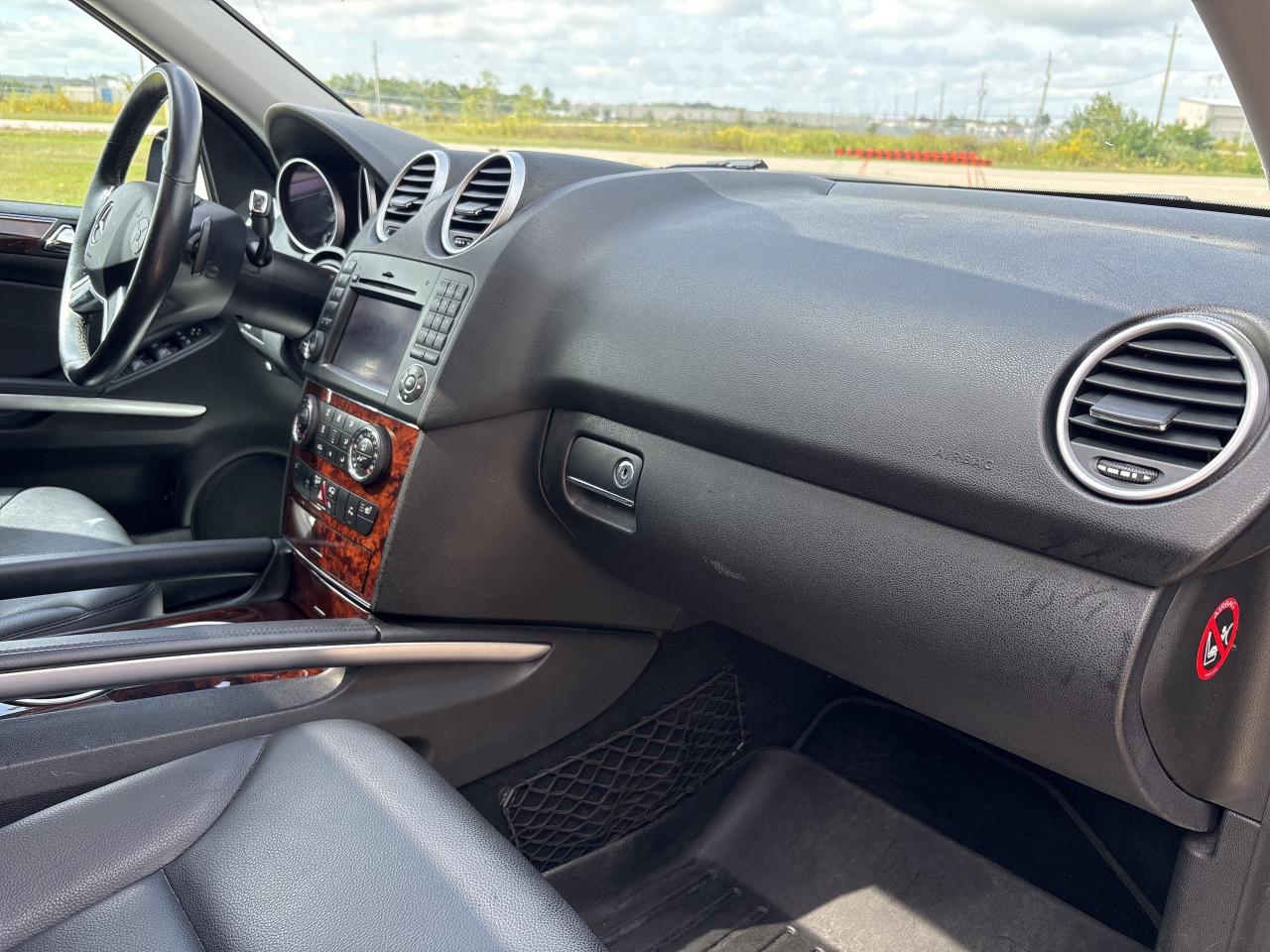 2010 Mercedes-Benz M-Class 4MATIC 4dr ML 350 Photo