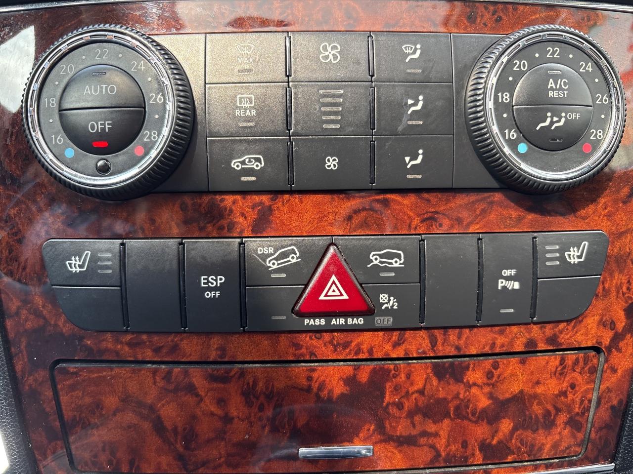 2010 Mercedes-Benz M-Class 4MATIC 4dr ML 350 Photo