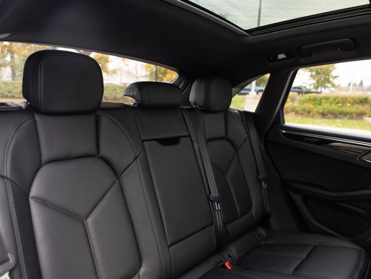 2025 Porsche Macan S AWD Photo