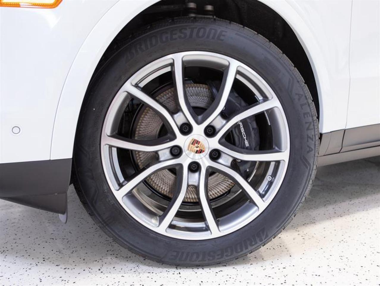 2025 Porsche Cayenne AWD Photo