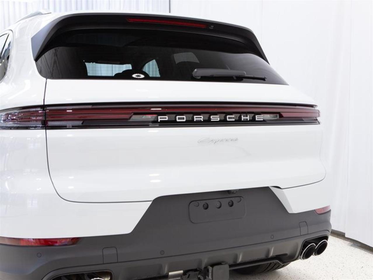 2025 Porsche Cayenne AWD Photo