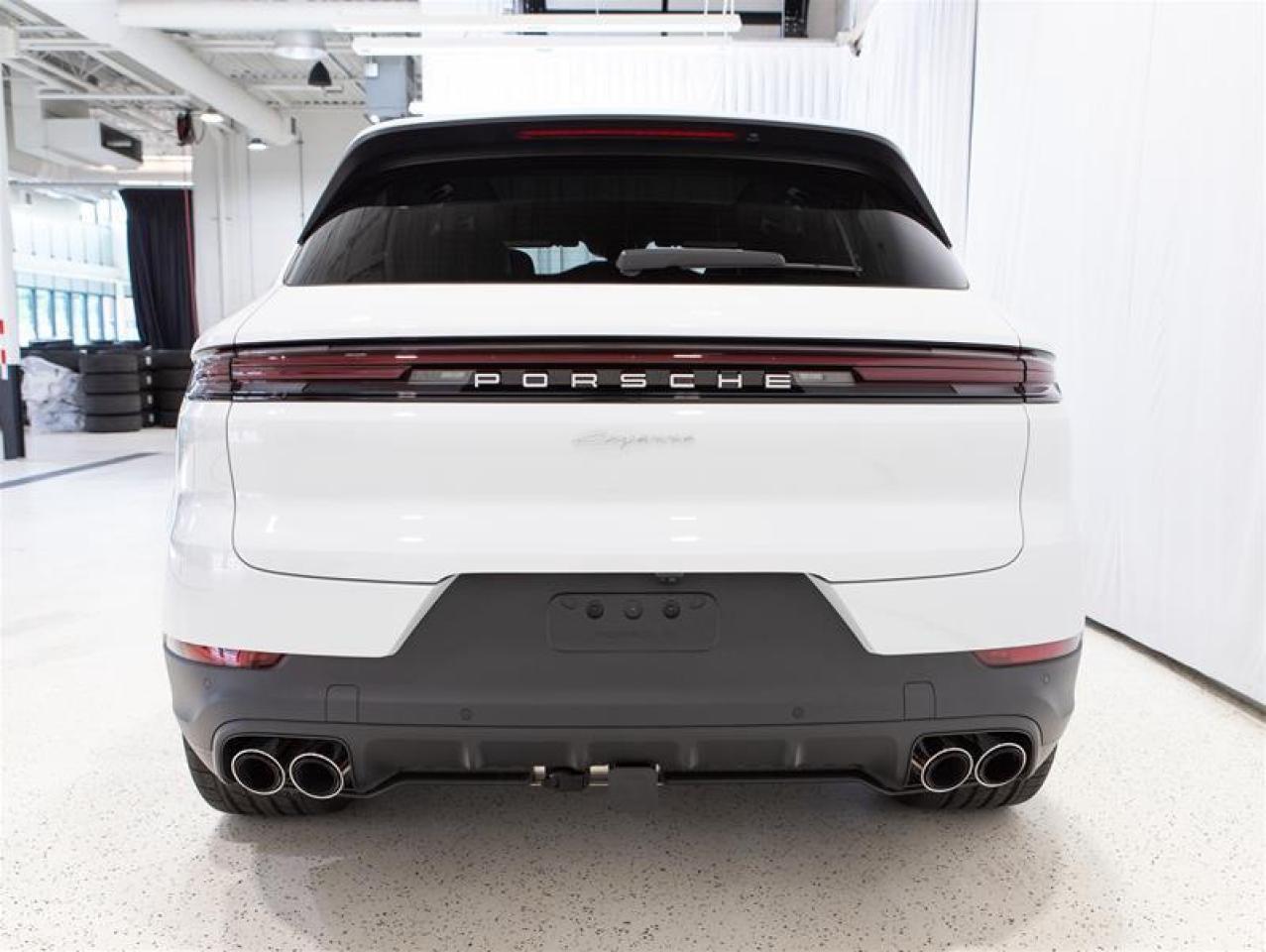 2025 Porsche Cayenne AWD Photo