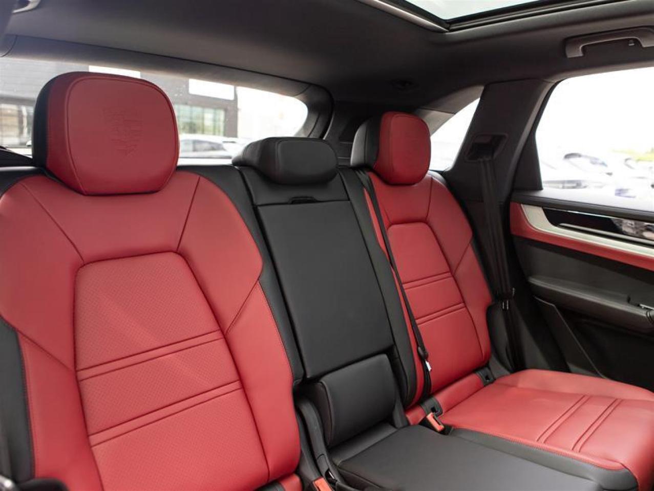 2025 Porsche Cayenne AWD Photo