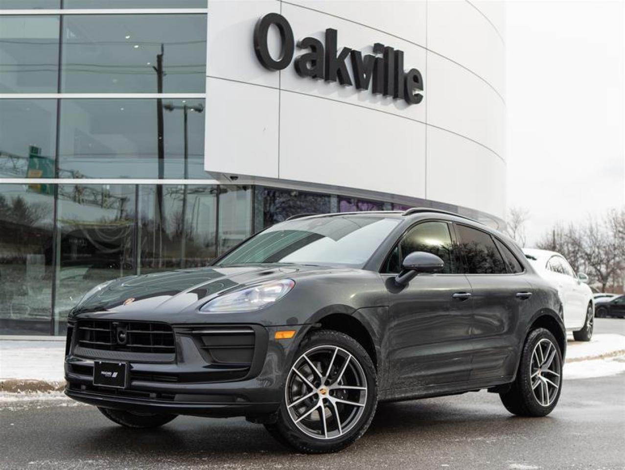 2024 Porsche Macan AWD Photo0