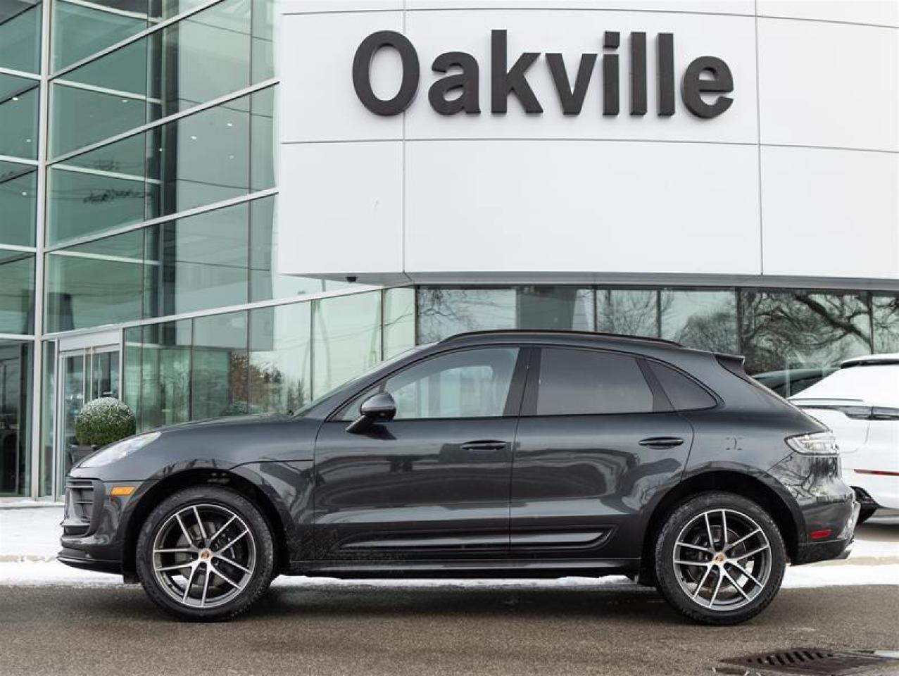 2024 Porsche Macan AWD Photo