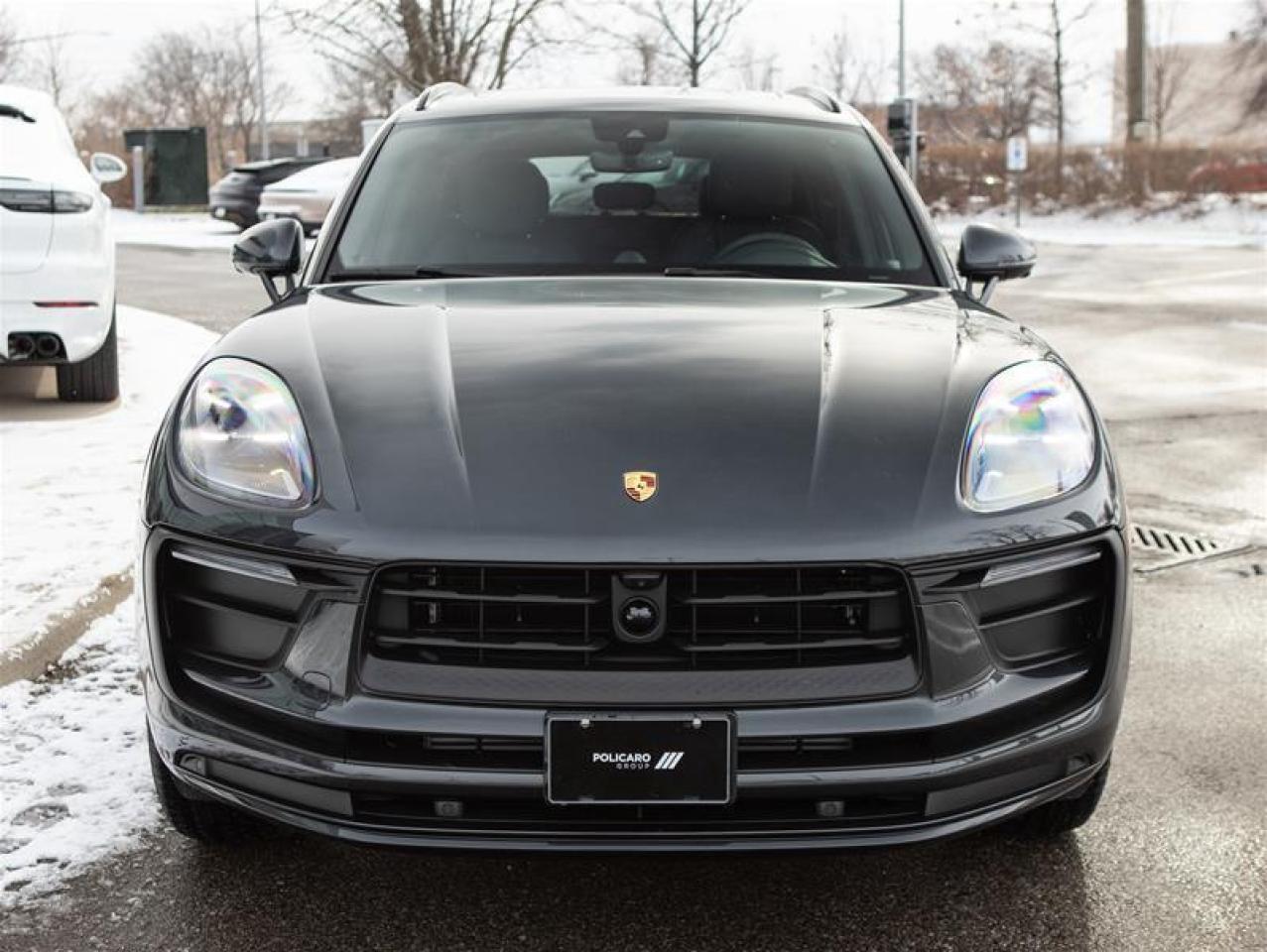 2024 Porsche Macan AWD Photo