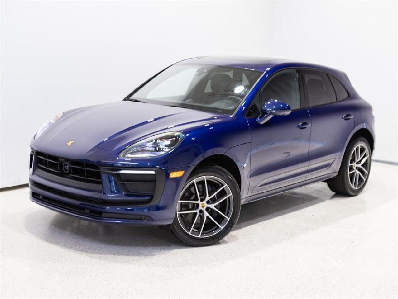2024 Porsche Macan AWD Photo