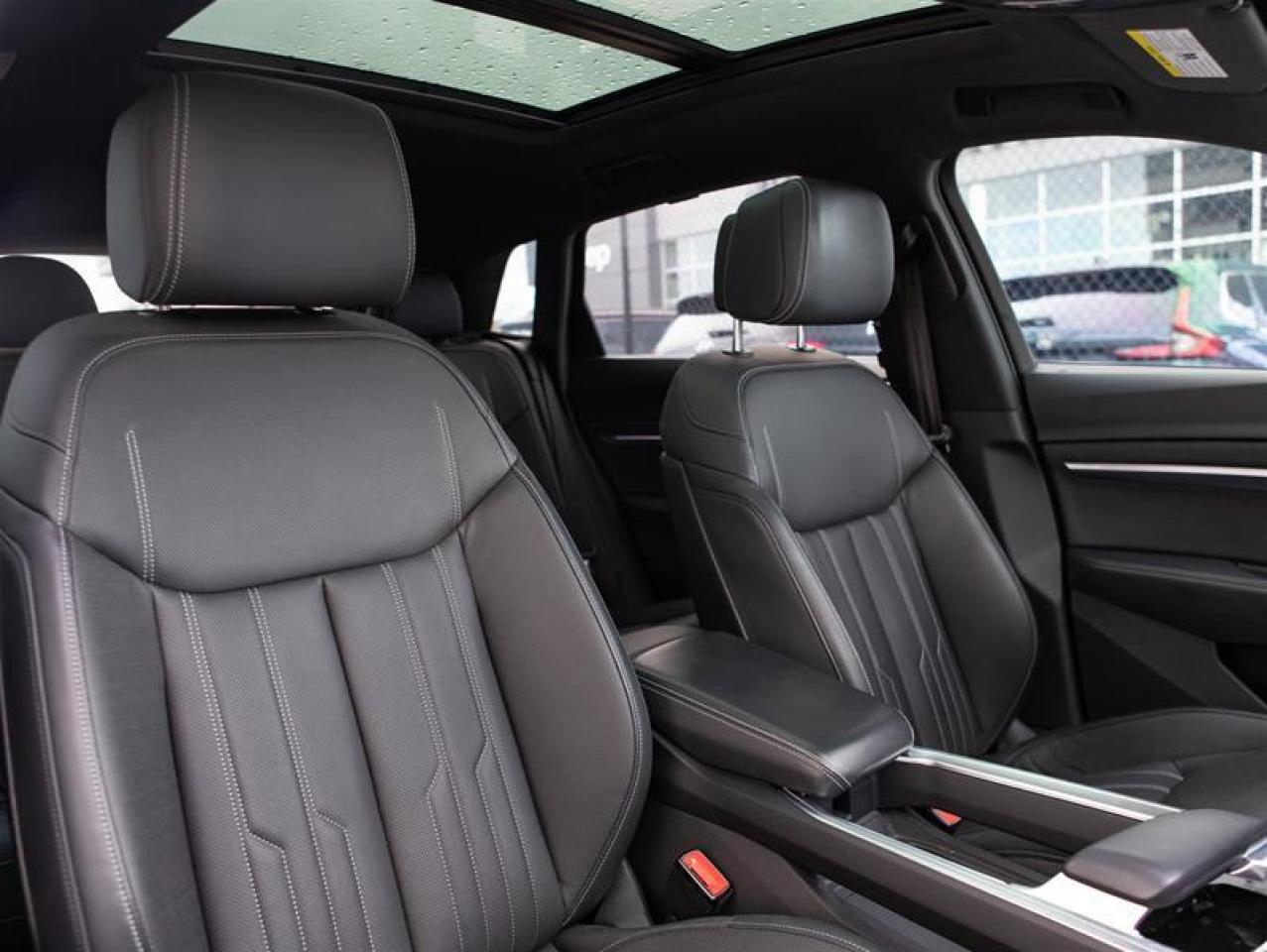 2024 Audi Q8 e-tron quattro Photo