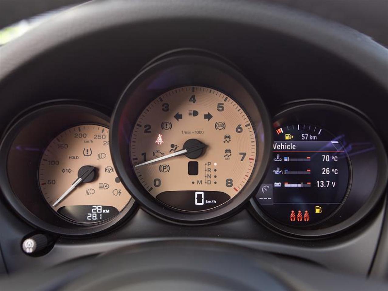 2025 Porsche Macan AWD Photo