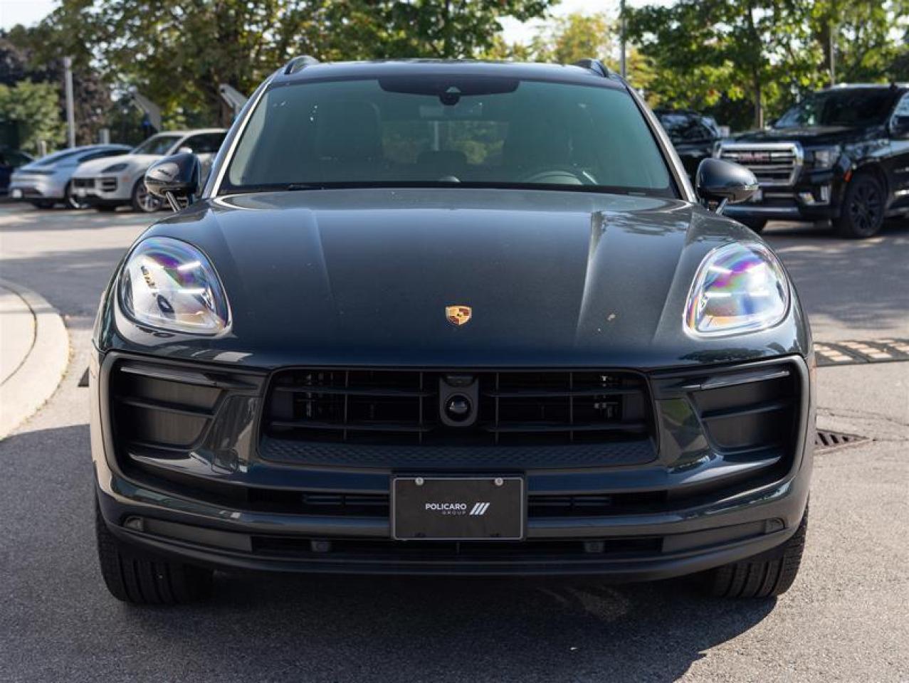 2024 Porsche Macan AWD Photo