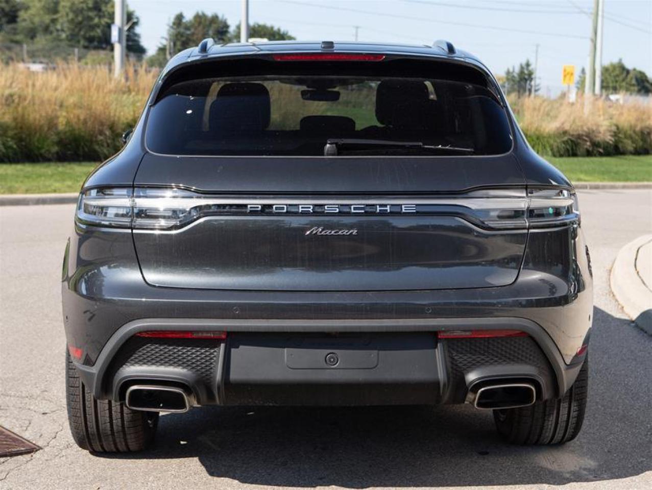 2024 Porsche Macan AWD Photo