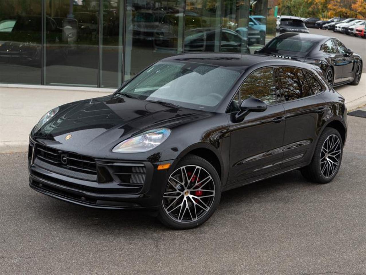 2025 Porsche Macan S AWD Photo