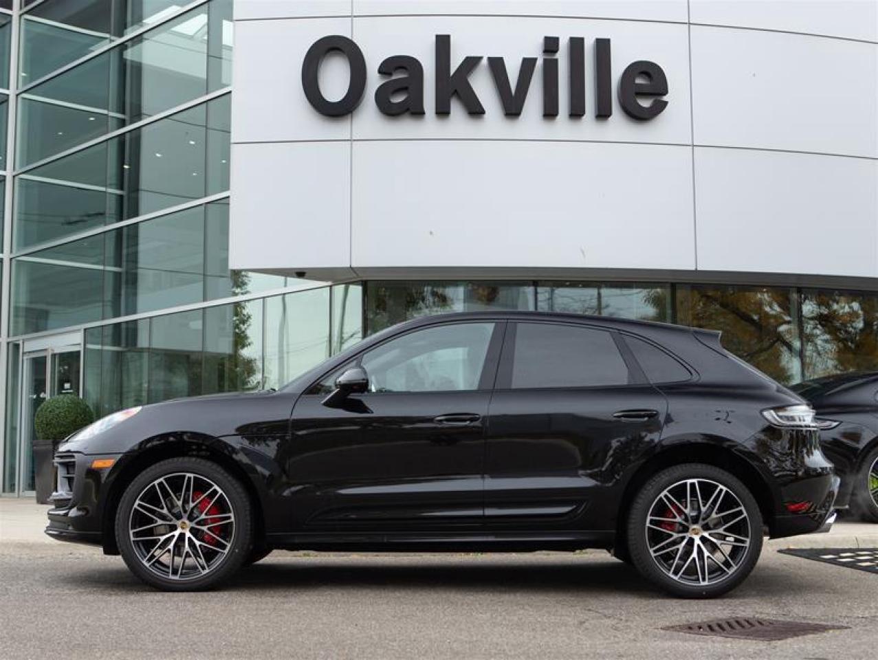 2025 Porsche Macan S AWD Photo3