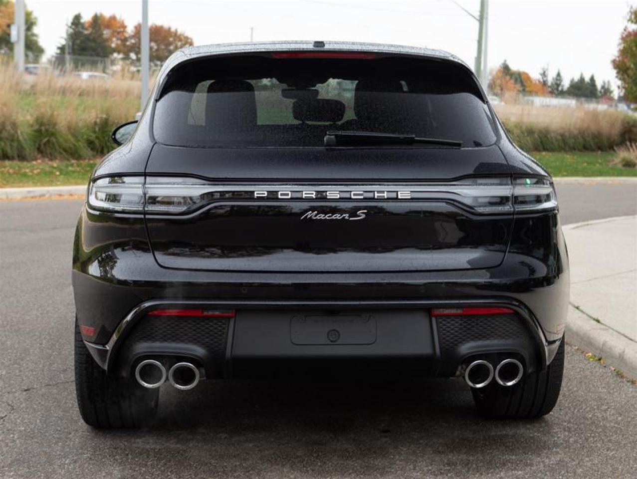 2025 Porsche Macan S AWD Photo