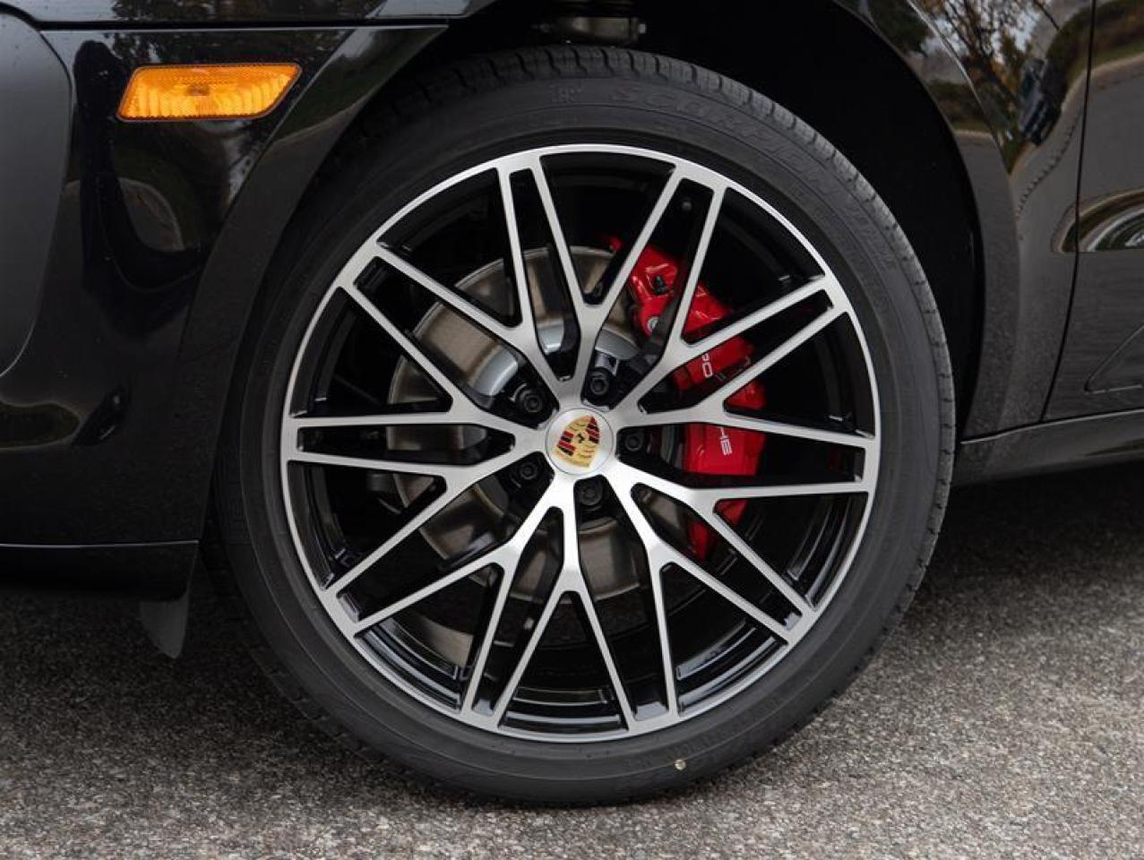 2025 Porsche Macan S AWD Photo