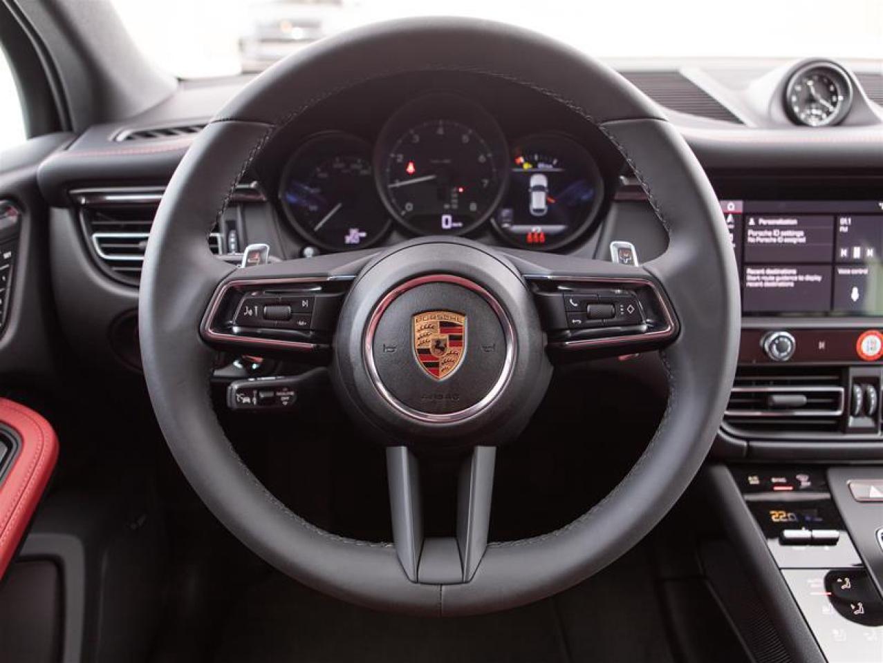 2025 Porsche Macan AWD Photo