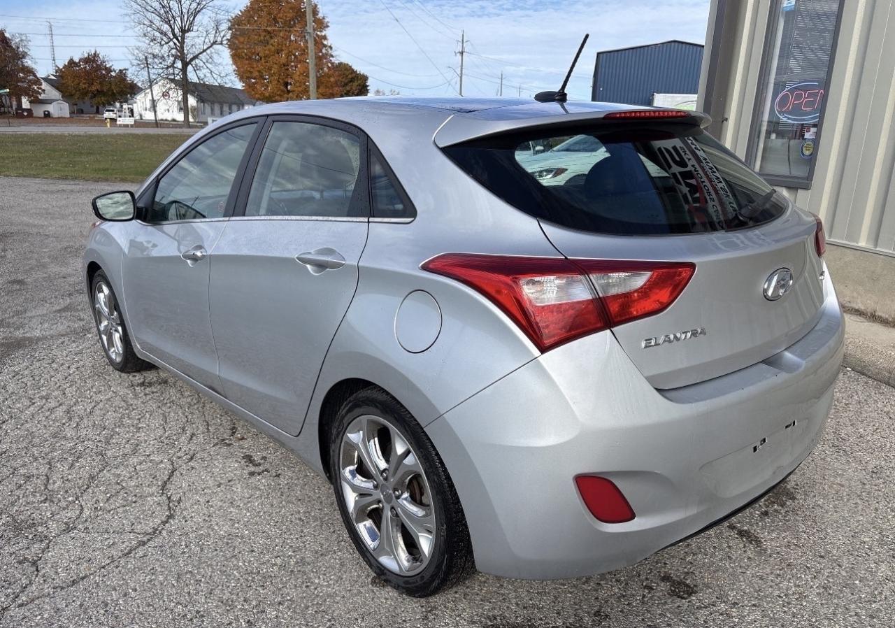 2015 Hyundai Elantra GT Limited, Sunroof, Leather, Nav Photo