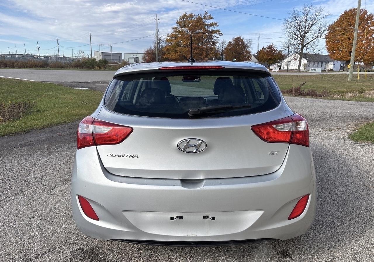 2015 Hyundai Elantra GT Limited, Sunroof, Leather, Nav Photo4