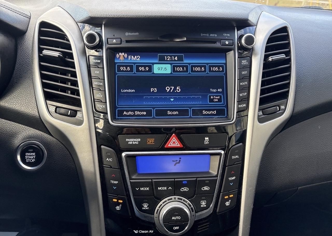 2015 Hyundai Elantra GT Limited, Sunroof, Leather, Nav Photo