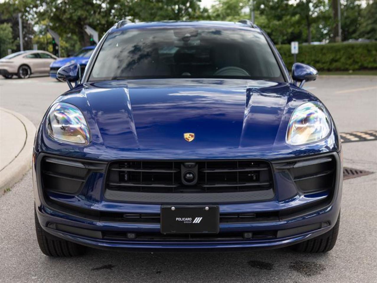 2024 Porsche Macan AWD Photo