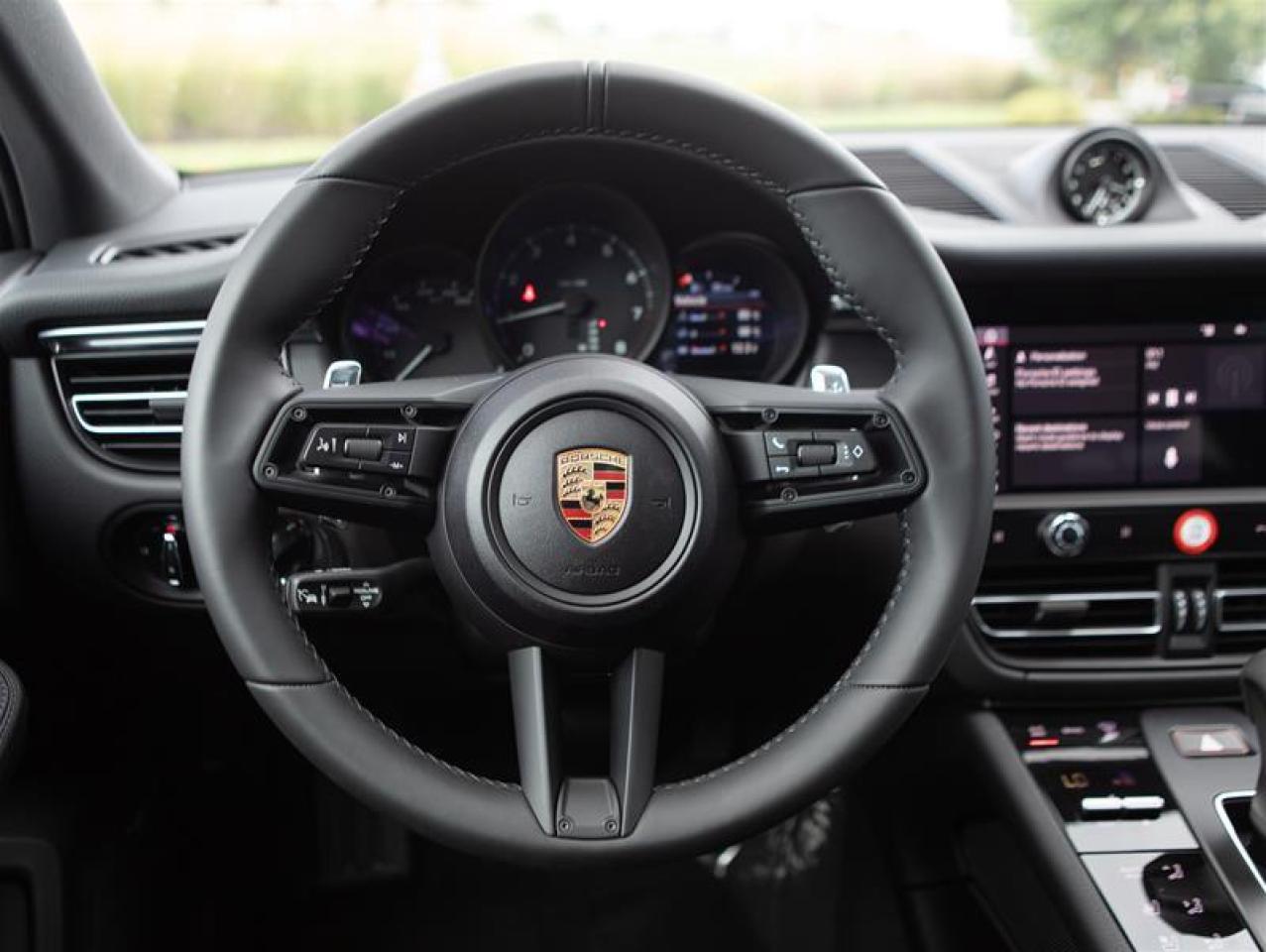 2024 Porsche Macan AWD Photo