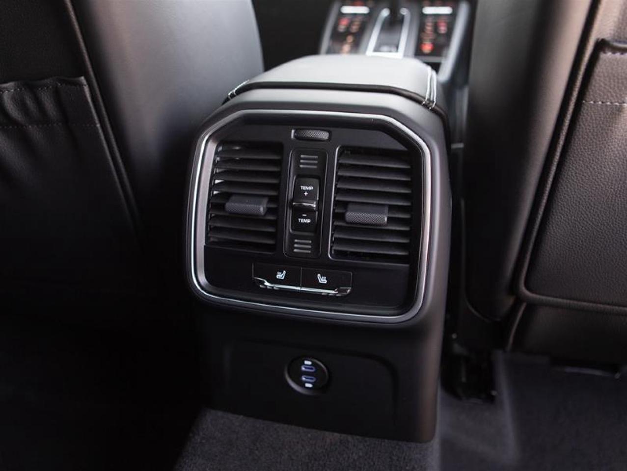 2025 Porsche Macan GTS AWD Photo