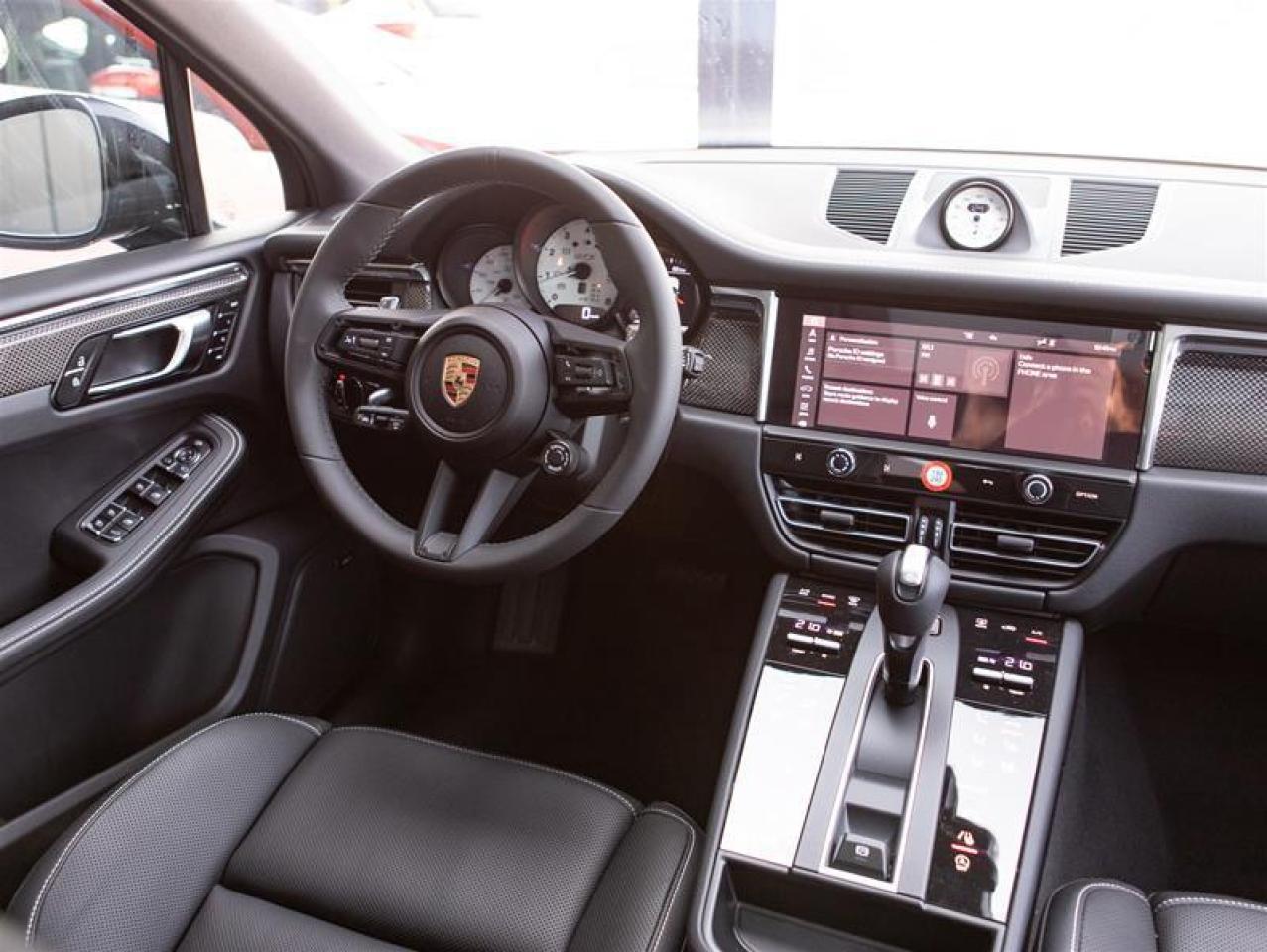 2025 Porsche Macan GTS AWD Photo