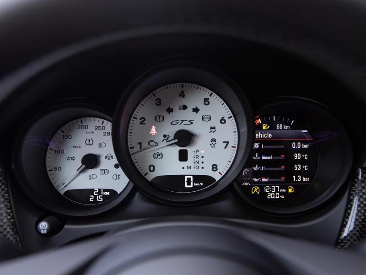 2025 Porsche Macan GTS AWD Photo