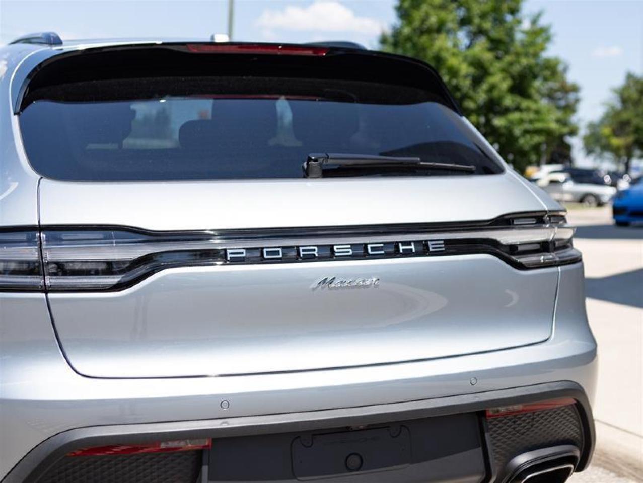 2024 Porsche Macan AWD Photo