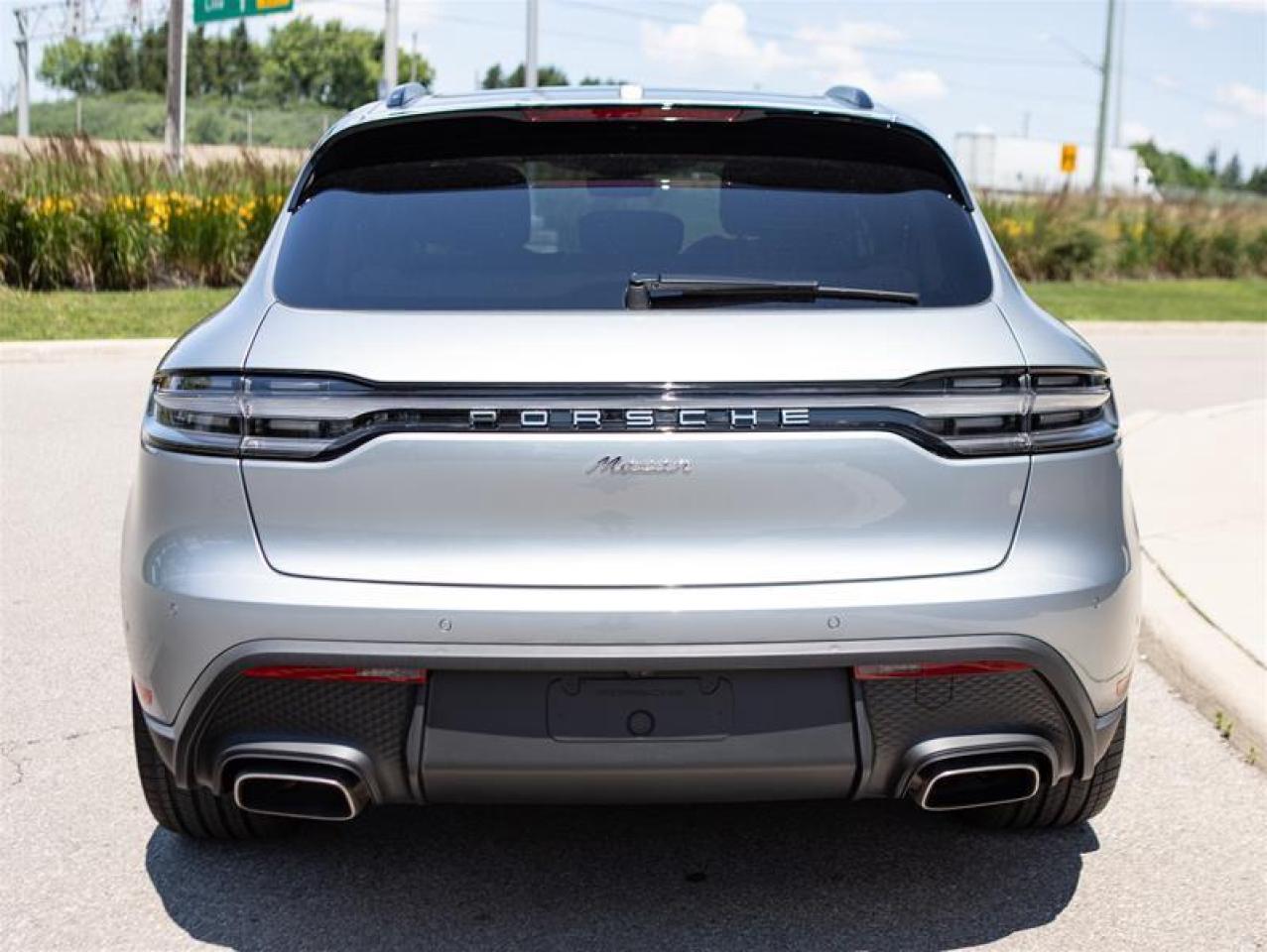 2024 Porsche Macan AWD Photo