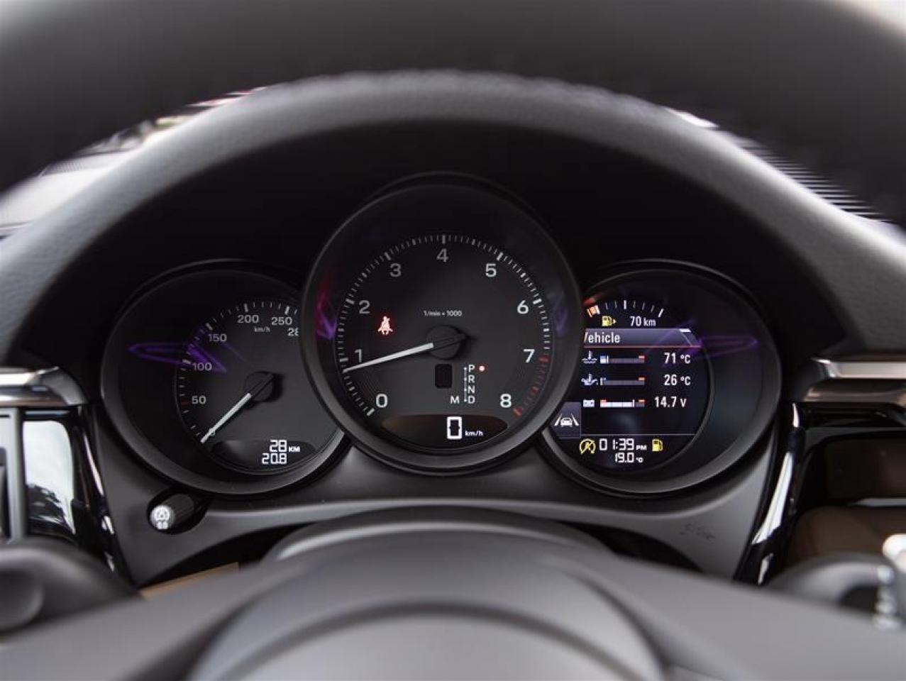 2026 Porsche Macan AWD Photo