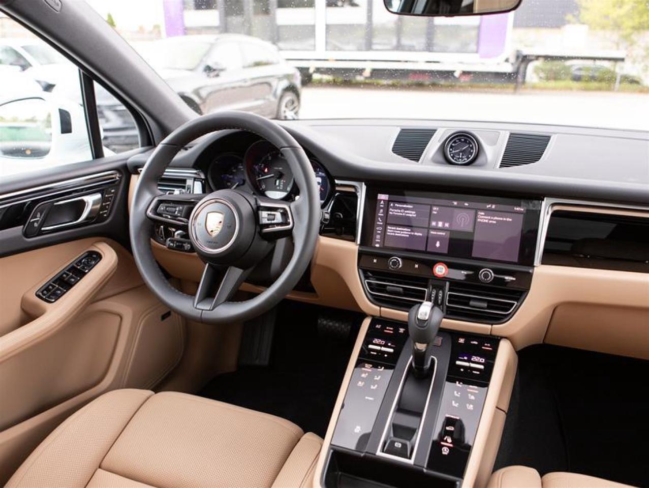 2026 Porsche Macan AWD Photo