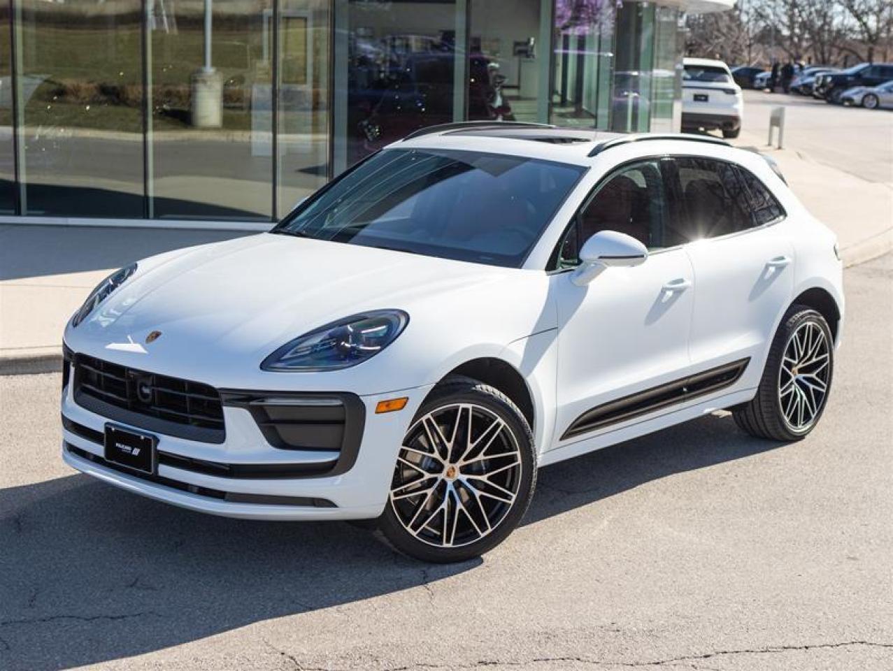 2024 Porsche Macan AWD Photo