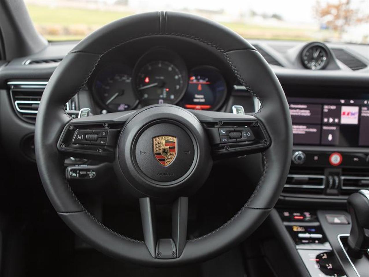 2024 Porsche Macan AWD Photo