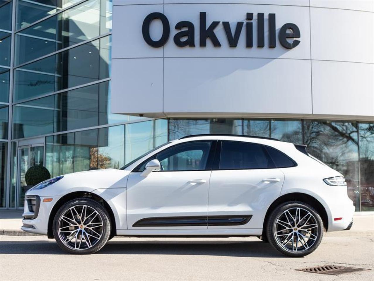 2024 Porsche Macan AWD Photo3