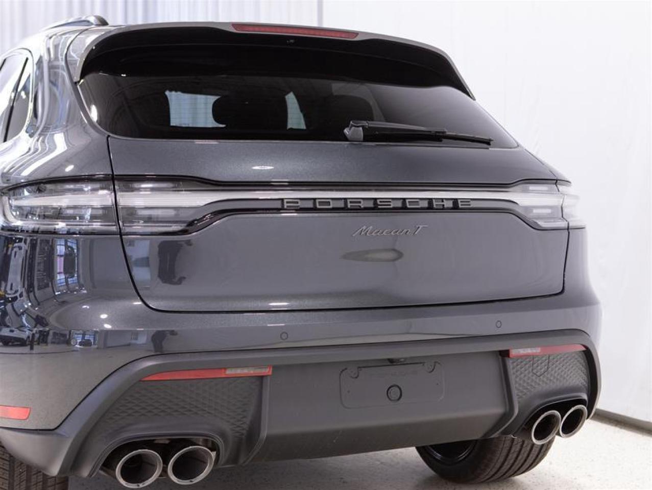 2025 Porsche Macan T AWD Photo