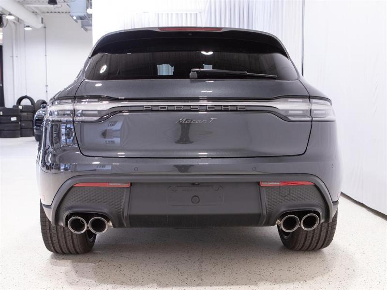 2025 Porsche Macan T AWD Photo