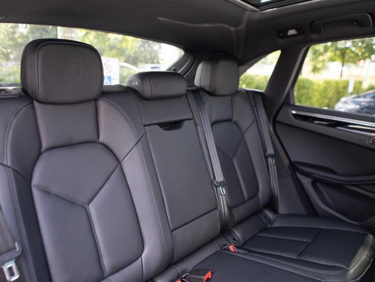 2025 Porsche Macan T AWD Photo