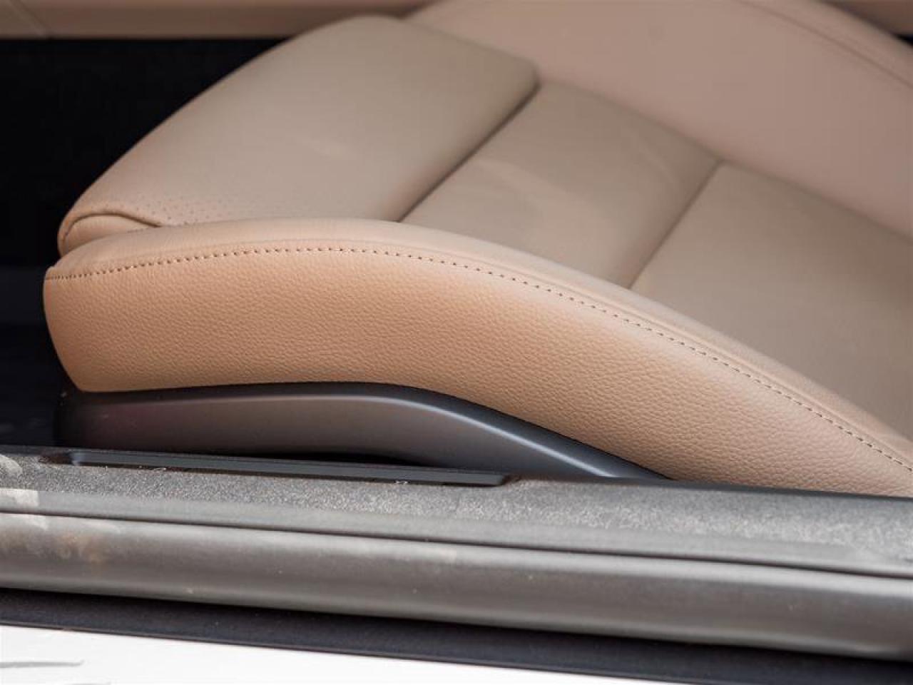 2024 Porsche 911 Carrera 4 CPO Aerokit Sport Pkg Power Sport Seats Photo