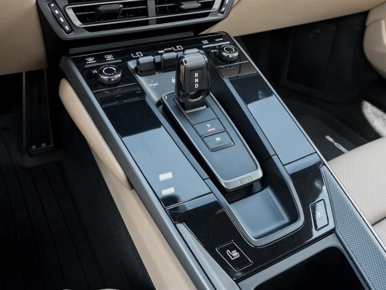 2024 Porsche 911 Carrera 4 CPO Aerokit Sport Pkg Power Sport Seats Photo