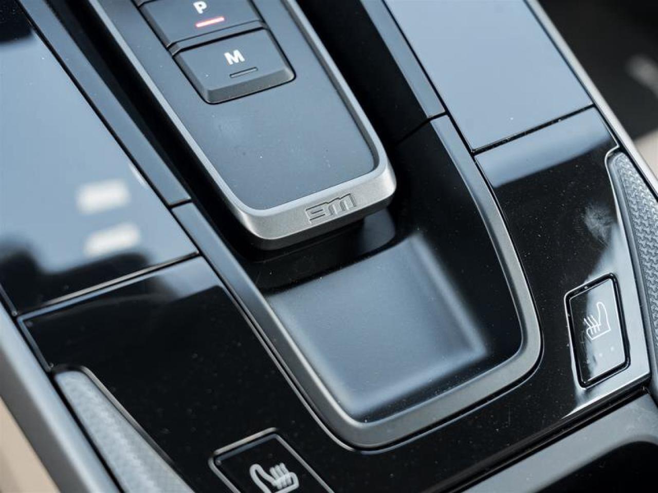 2024 Porsche 911 Carrera 4 CPO Aerokit Sport Pkg Power Sport Seats Photo