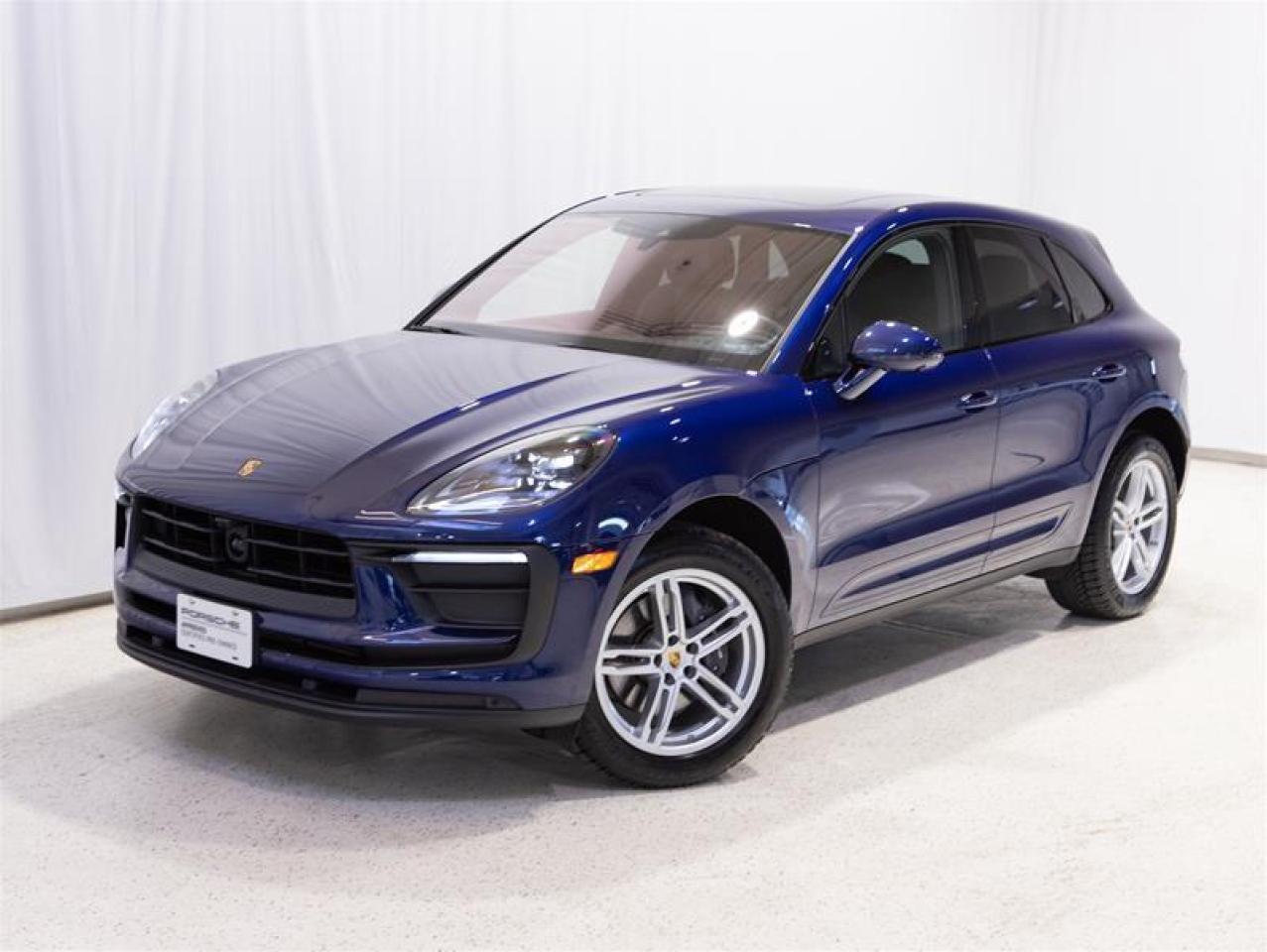 2024 Porsche Macan AWD Photo