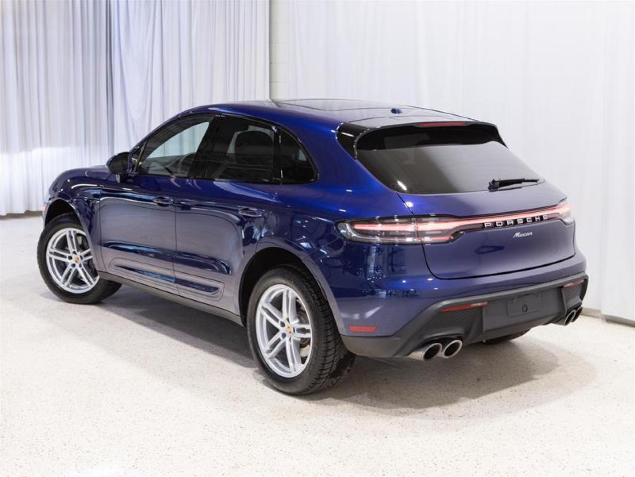 2024 Porsche Macan AWD Photo