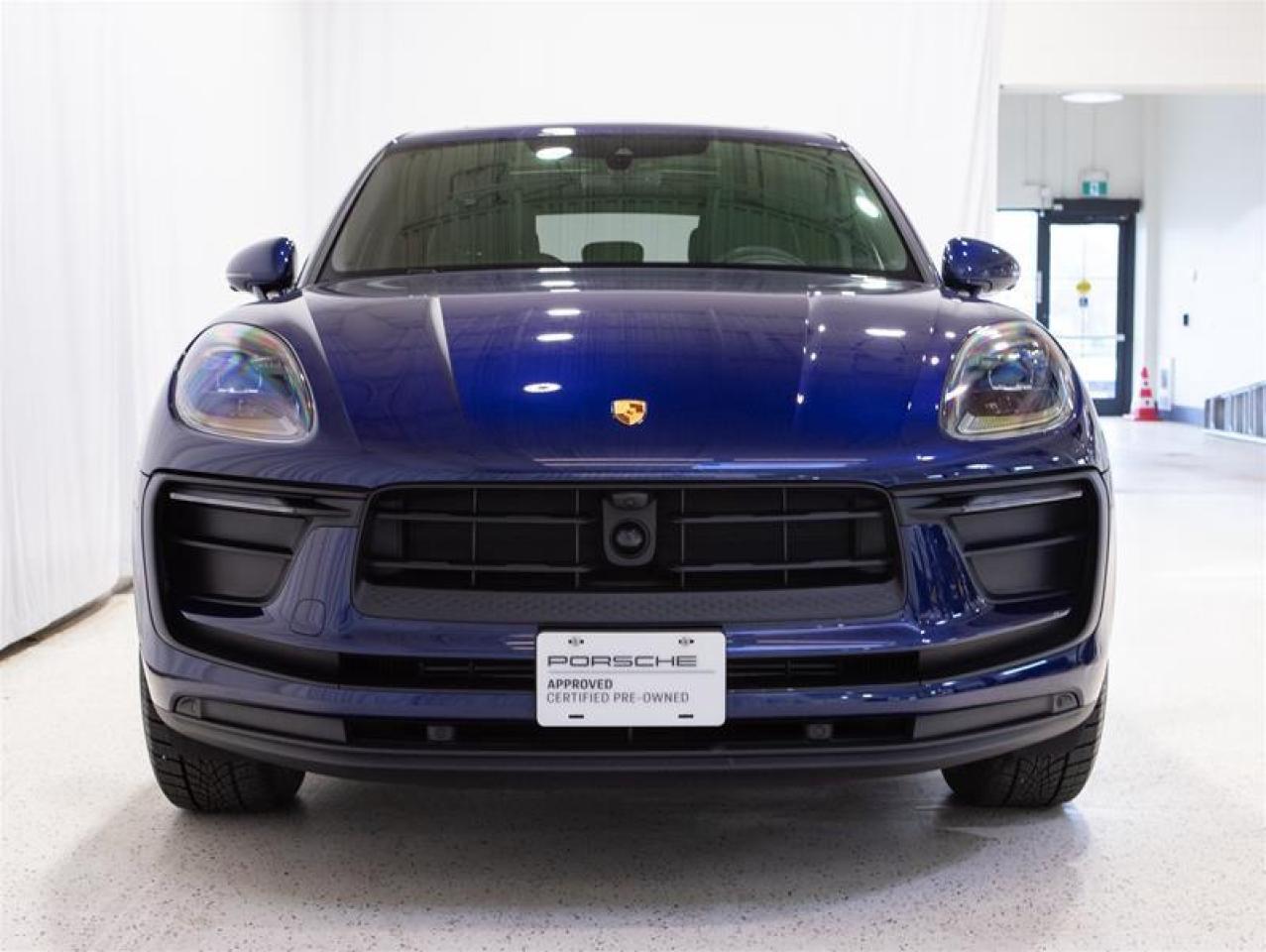 2024 Porsche Macan AWD Photo