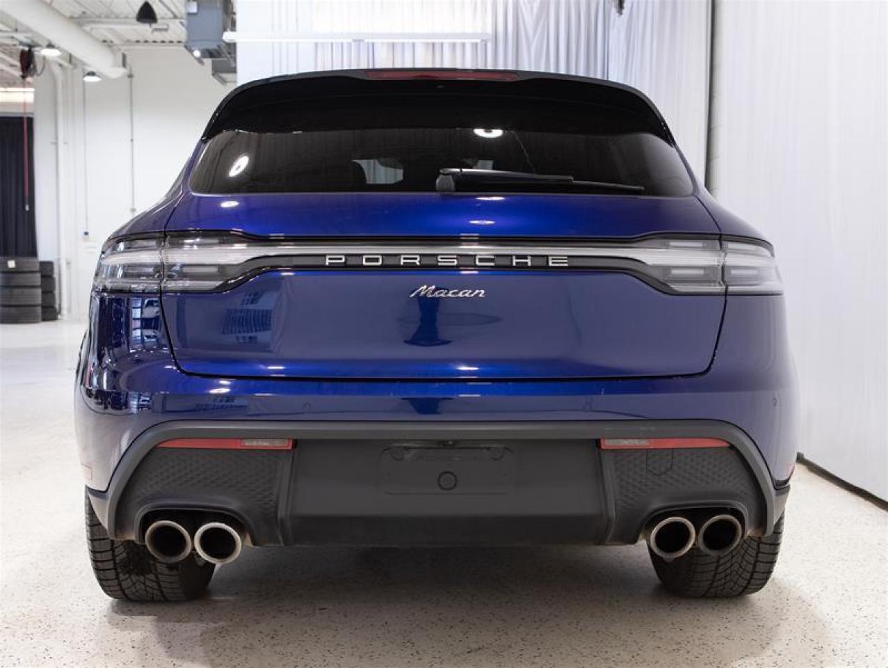 2024 Porsche Macan AWD Photo