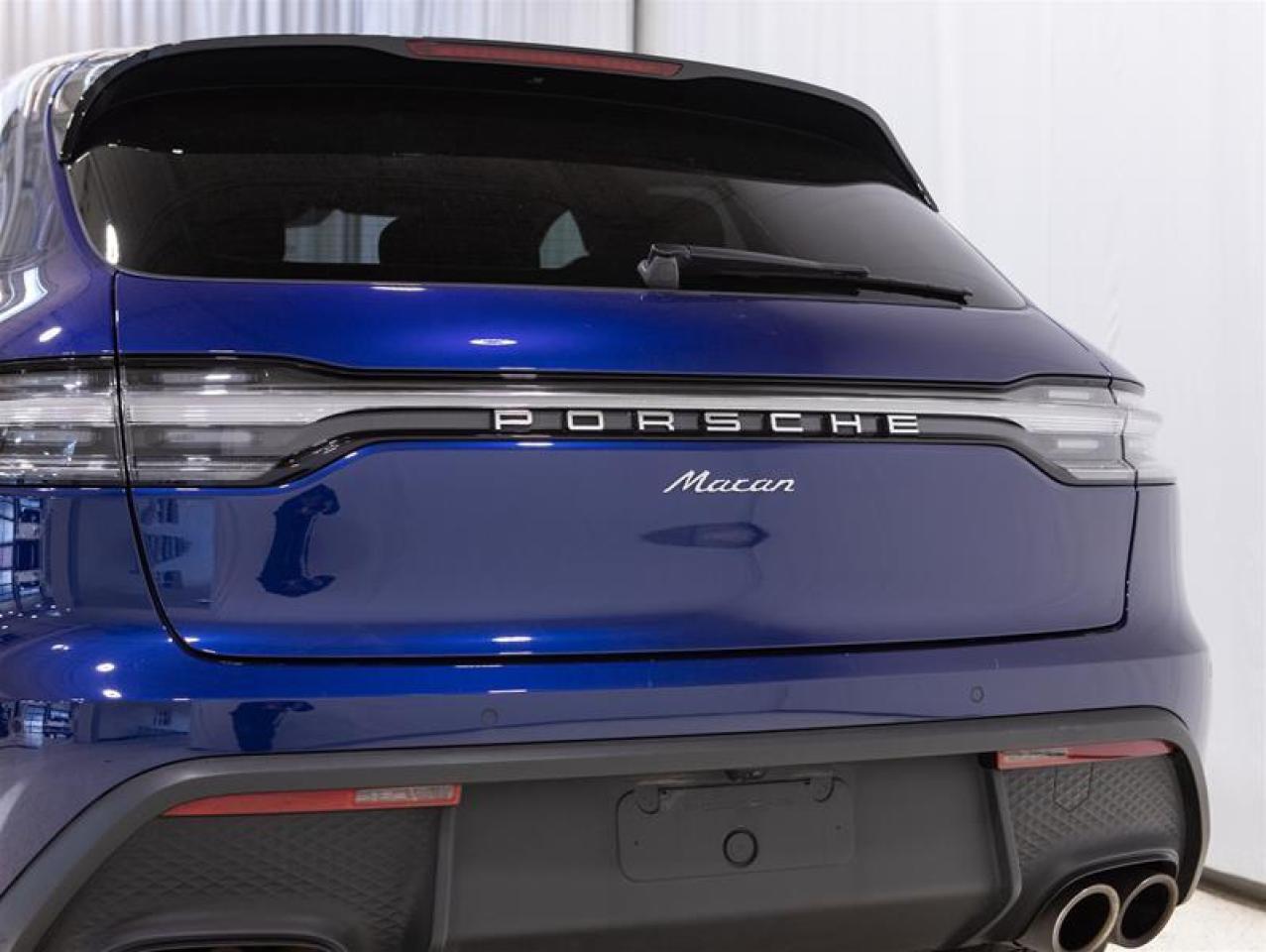 2024 Porsche Macan AWD Photo