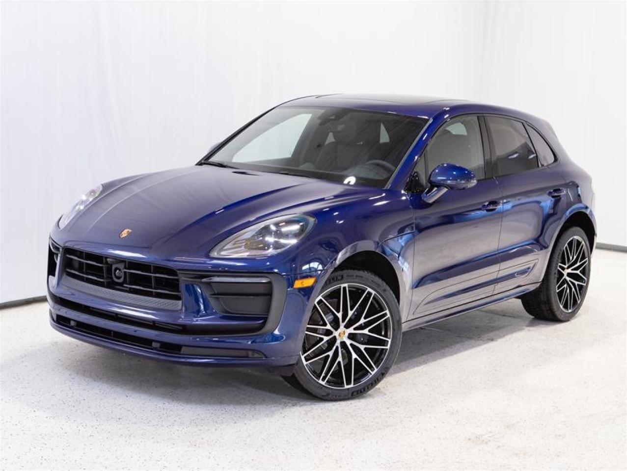 2026 Porsche Macan AWD Photo