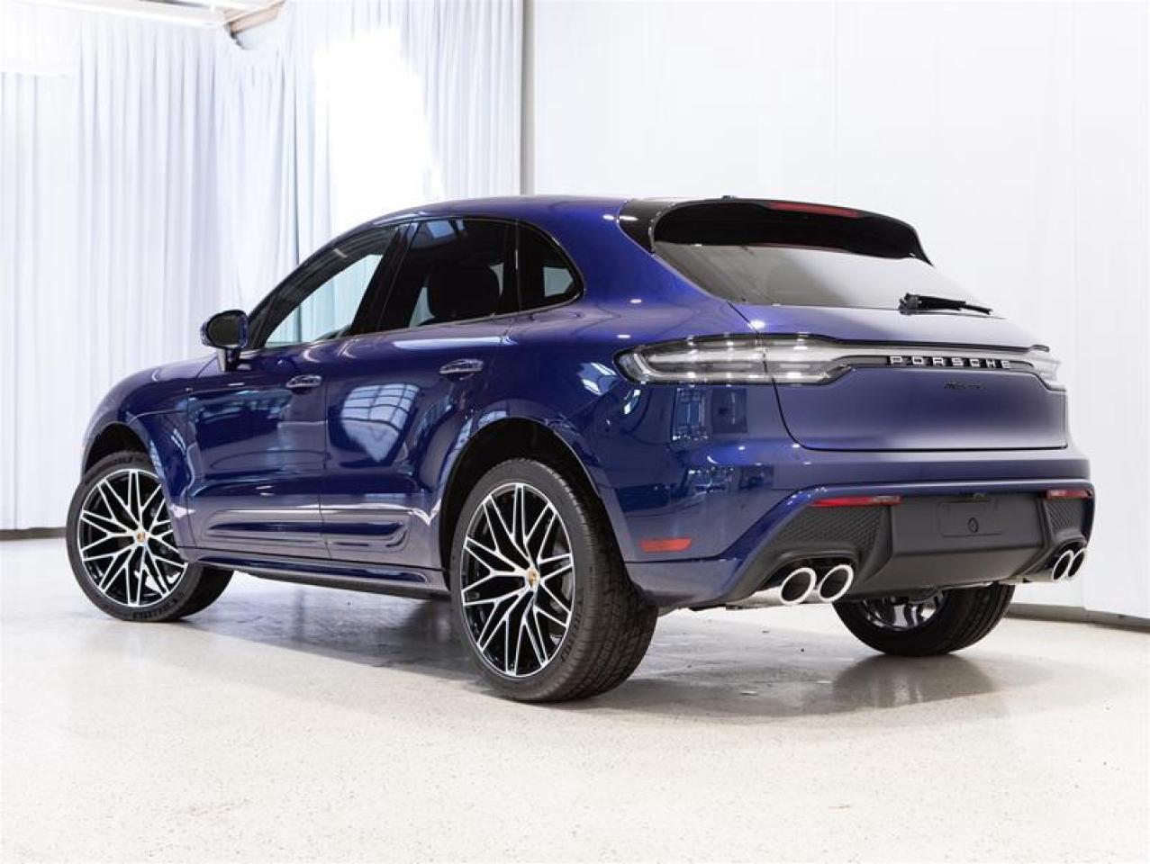 2026 Porsche Macan AWD Photo