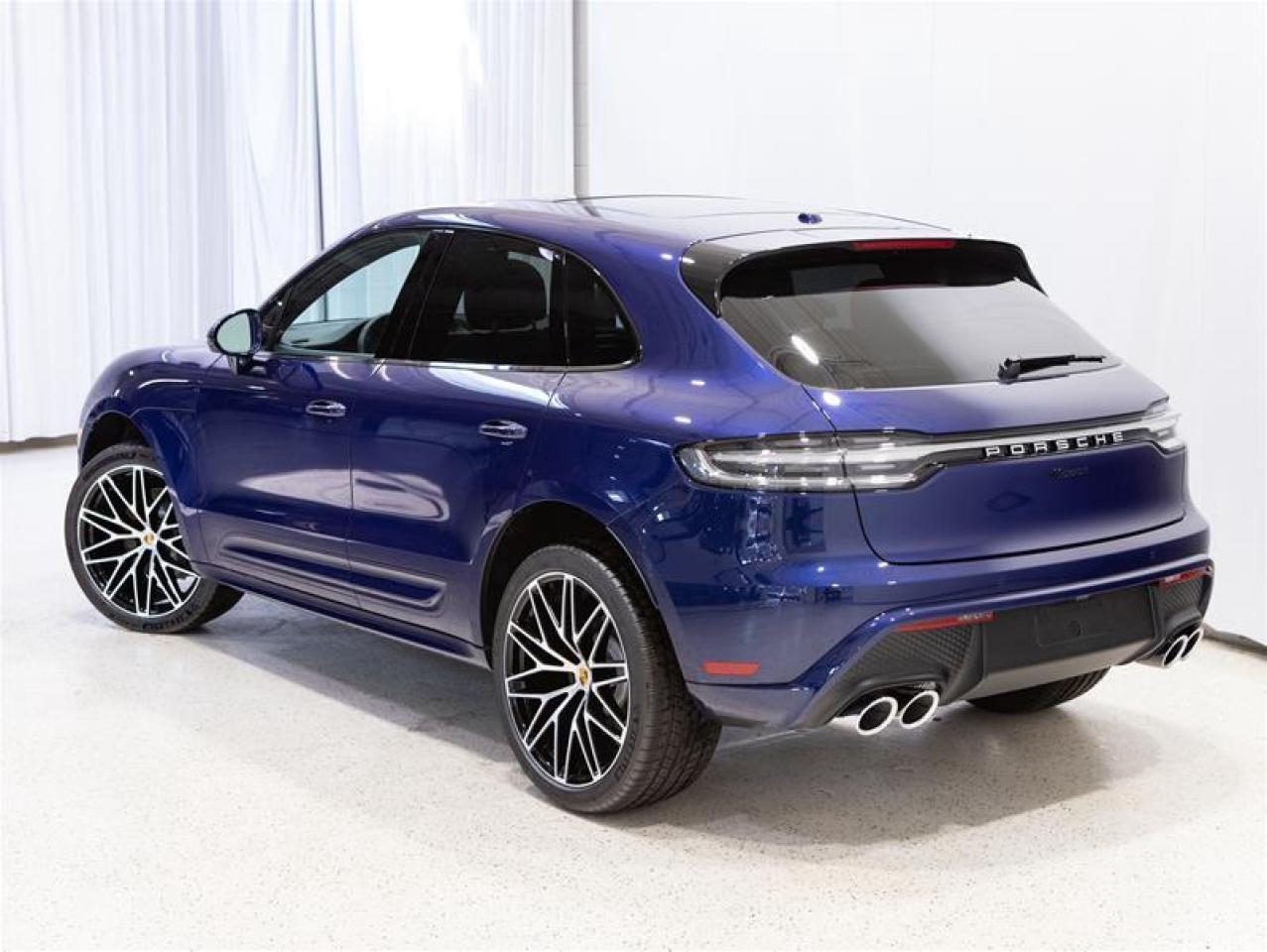2026 Porsche Macan AWD Photo